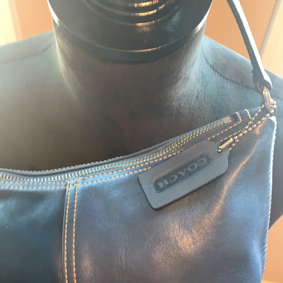 Coach - Picture 9 of 9